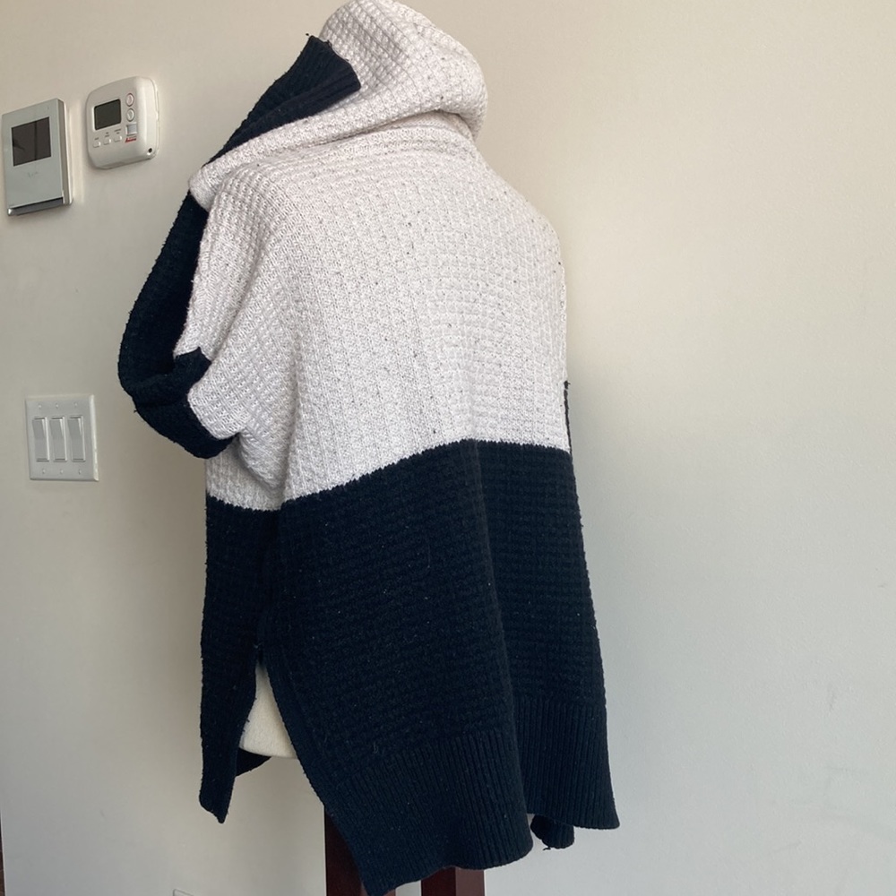 •Madewell• Split color hooded sweater - Picture 5 of 6
